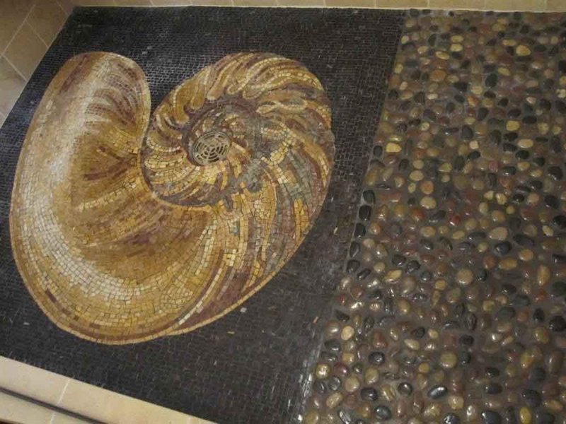 Mosaic Art - Golden Seashell