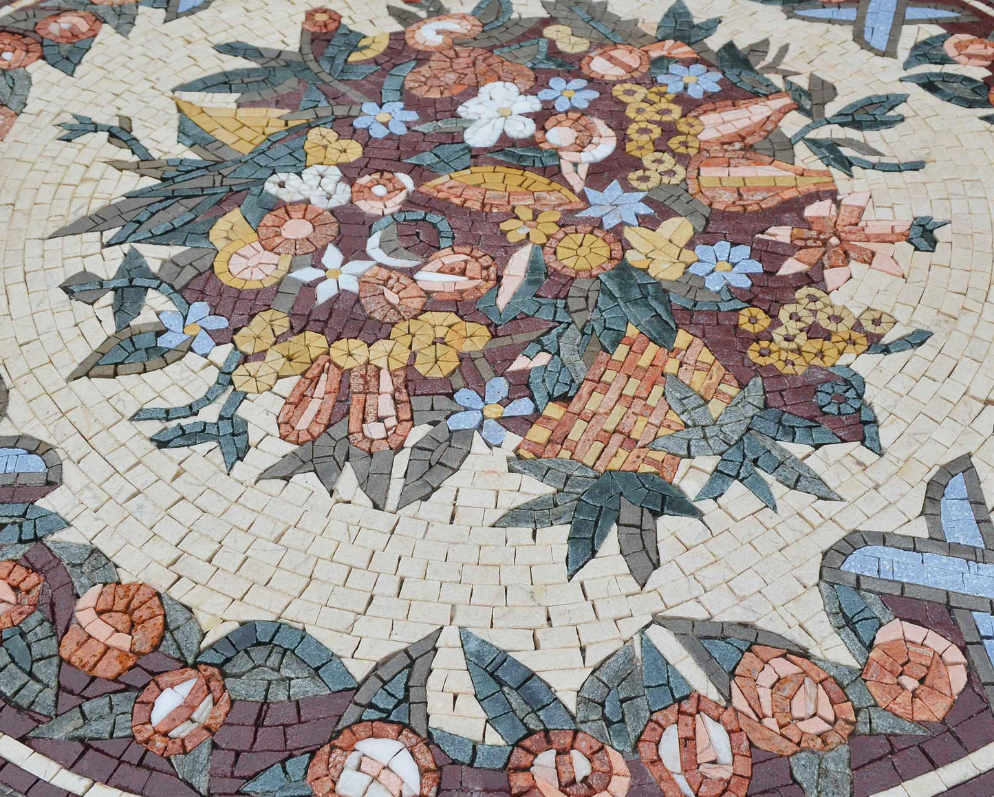 Mosaic Medallion - Florenzia