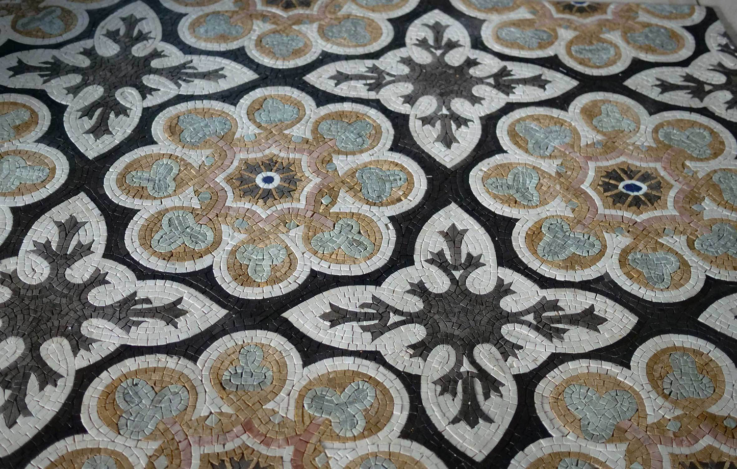 Floral Wallpaper Mosaic for Walls – Lallana Collection