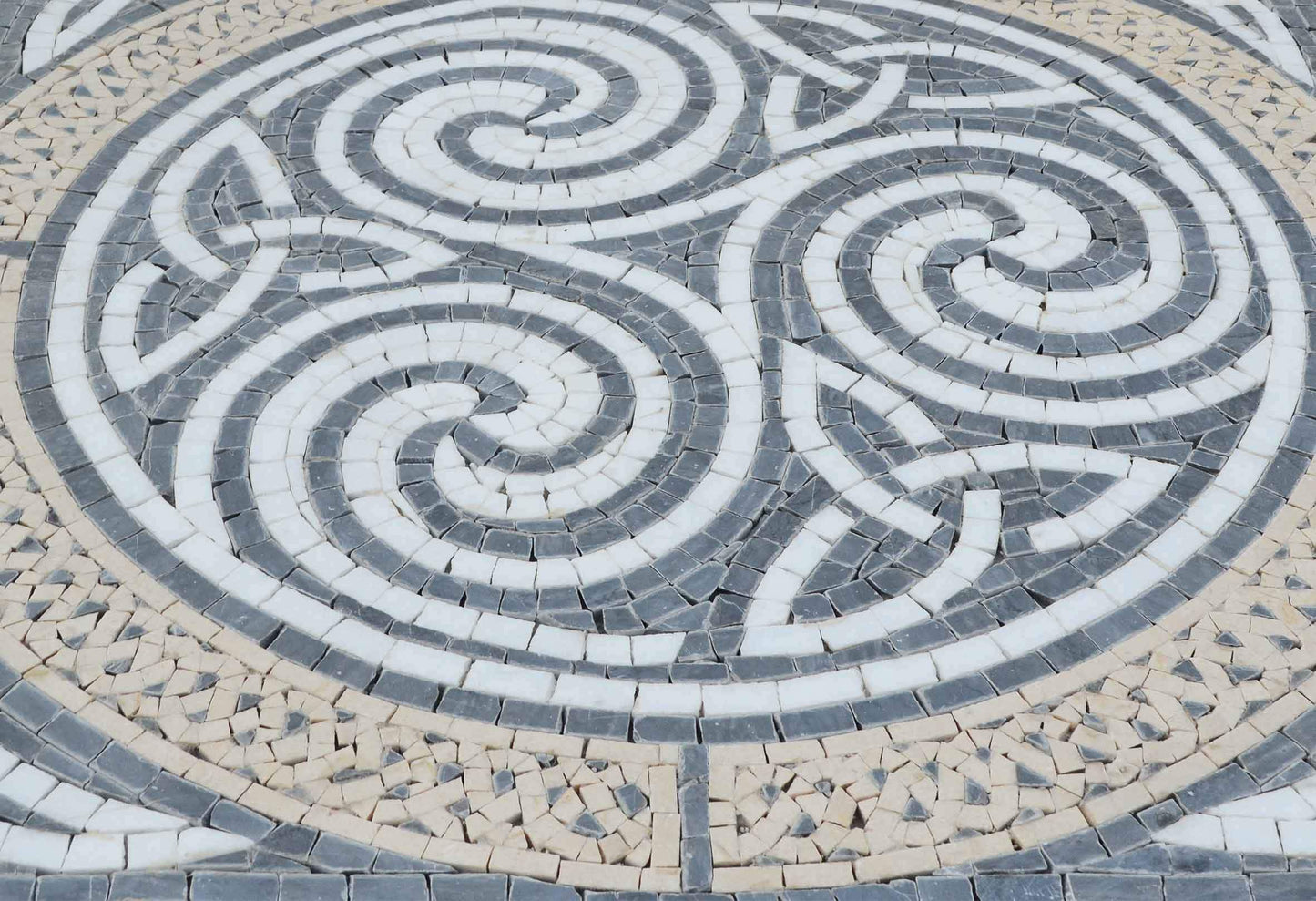 Mosaic Accent - Silvery