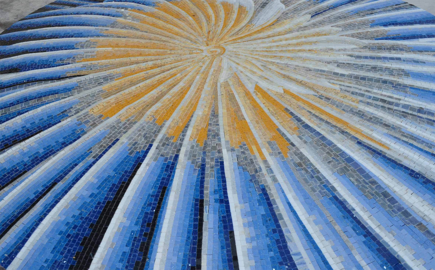 Sprinkling Flower - Mosaic Medallion