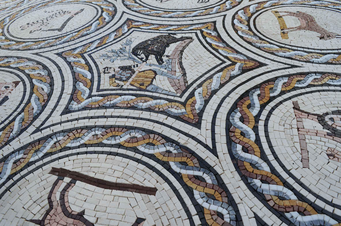 Animal Medallions - Extravagant Mosaic Design