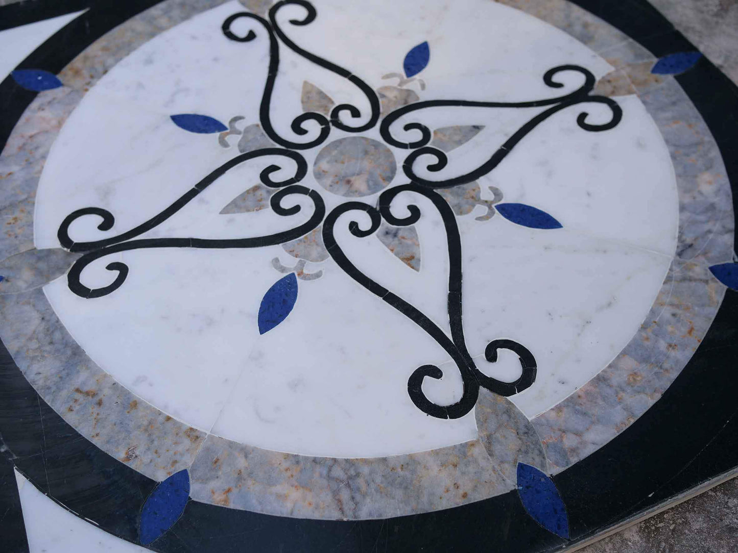 Waterjet Floral Marble Mosaic Design