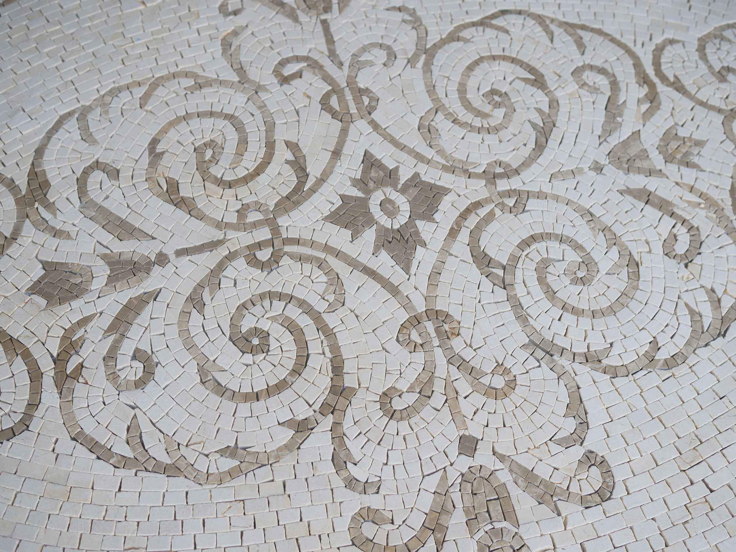 Arabesque Marble Rug Mosaic - Saskia