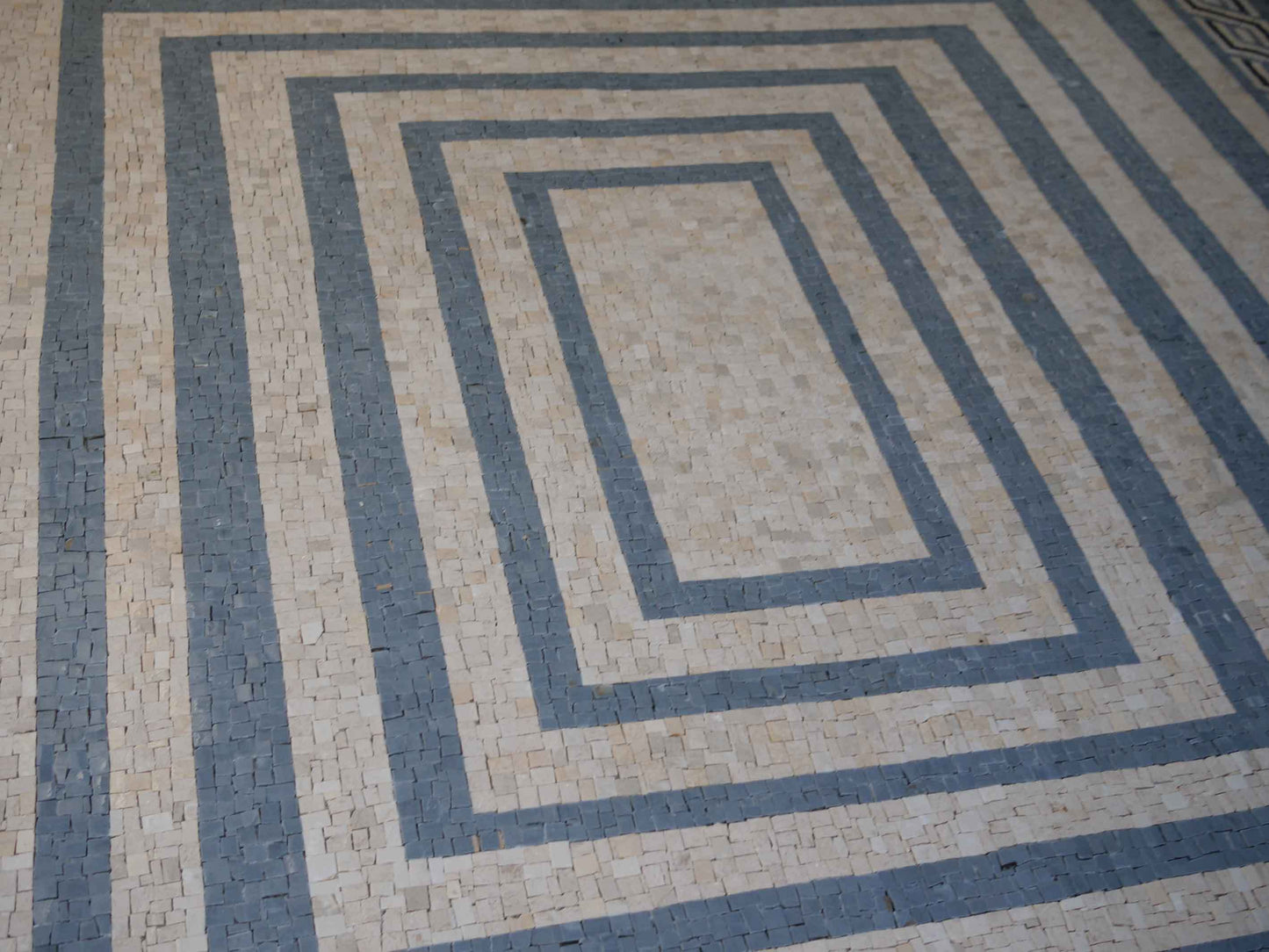 Mosaic Art - Illusion Squares