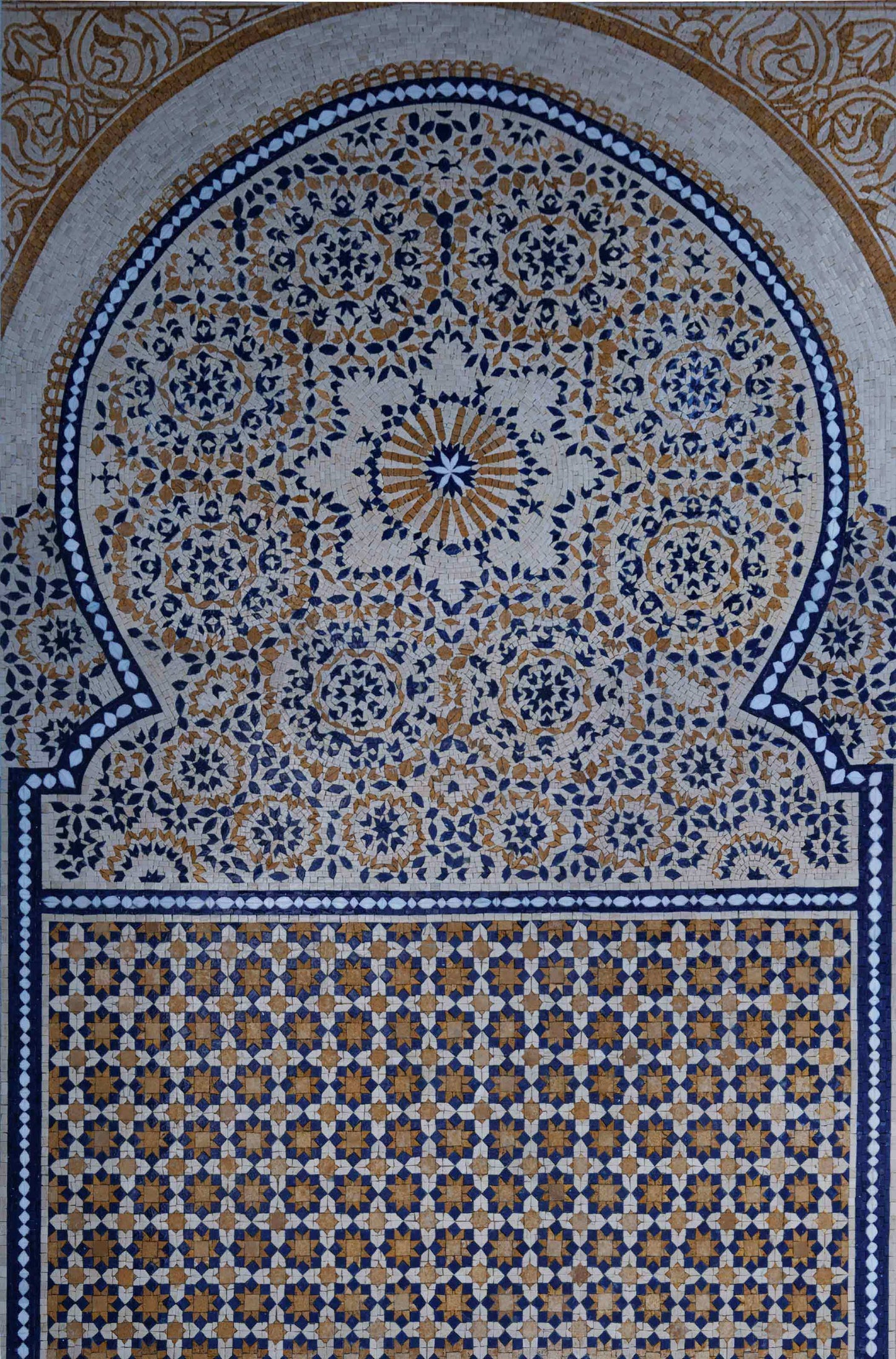 Round Mosaic Pattern Art