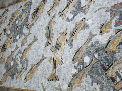 Nautical Scene - Swimming Fishes