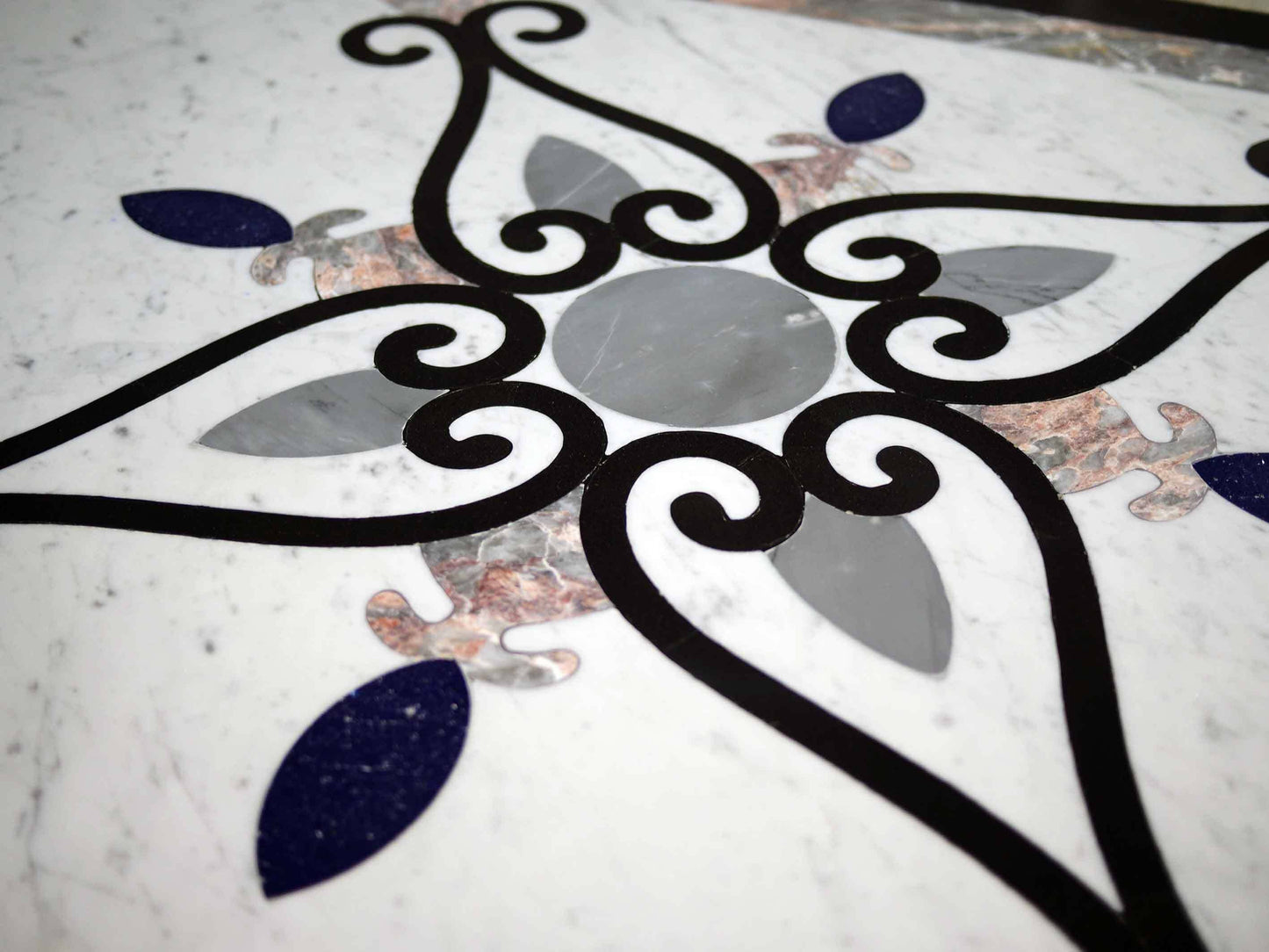 Mosaic Design - Geometric X